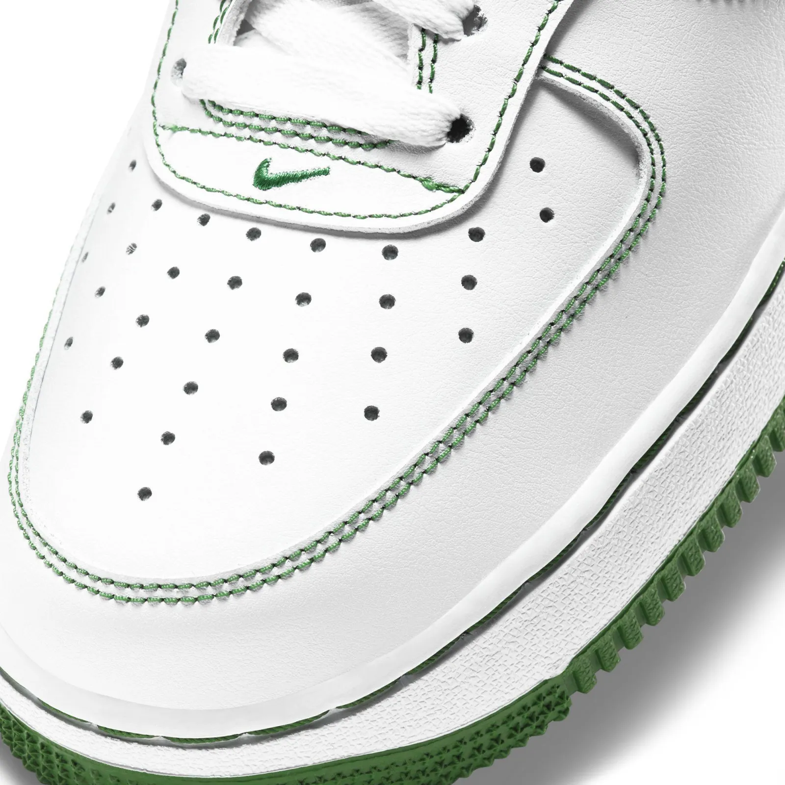 Nike Air Force 1 '07 ''White Pine Green''