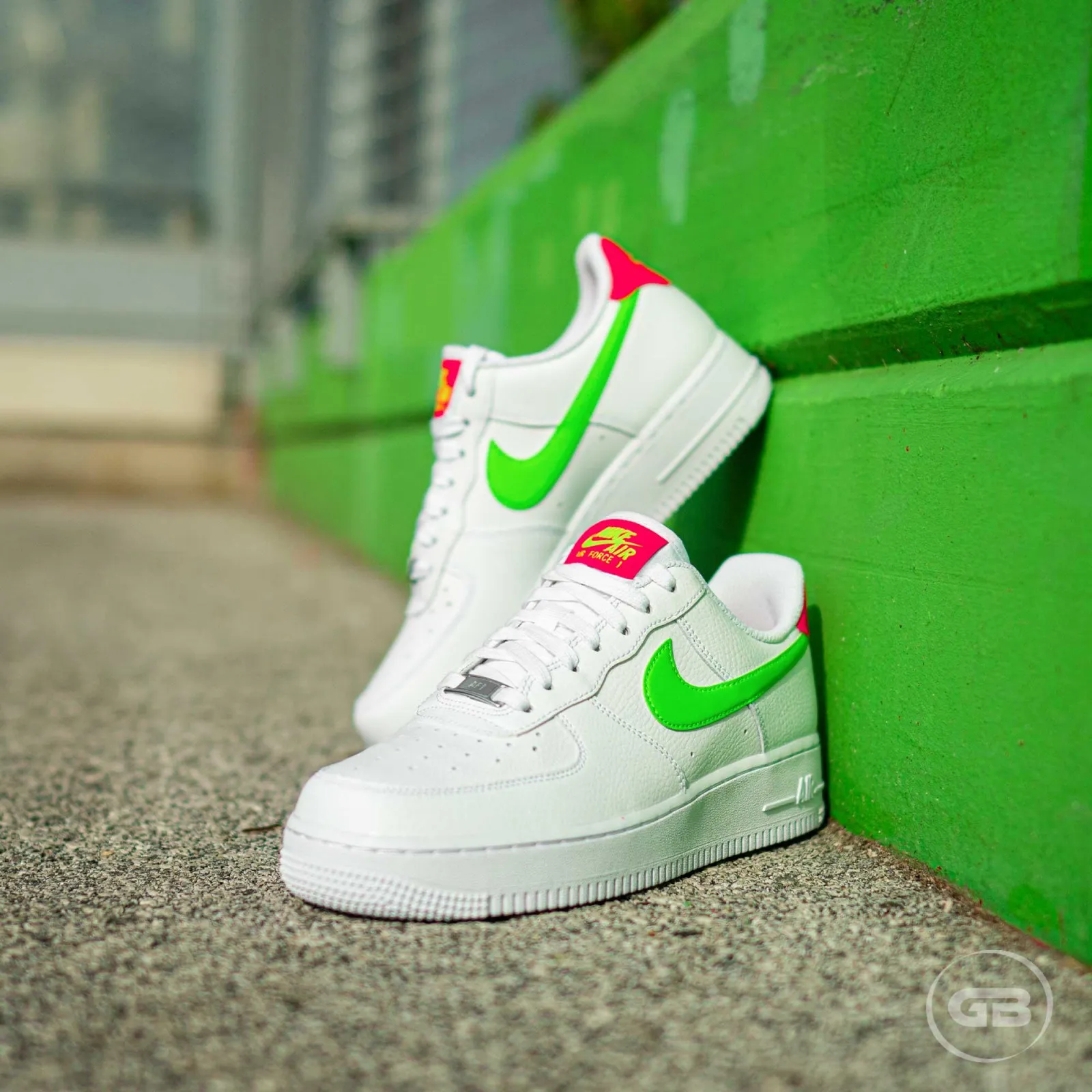 Nike Air Force 1 '07 ''White/Laser Crimson''