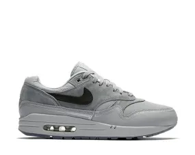 Nike Air Max 1 By night