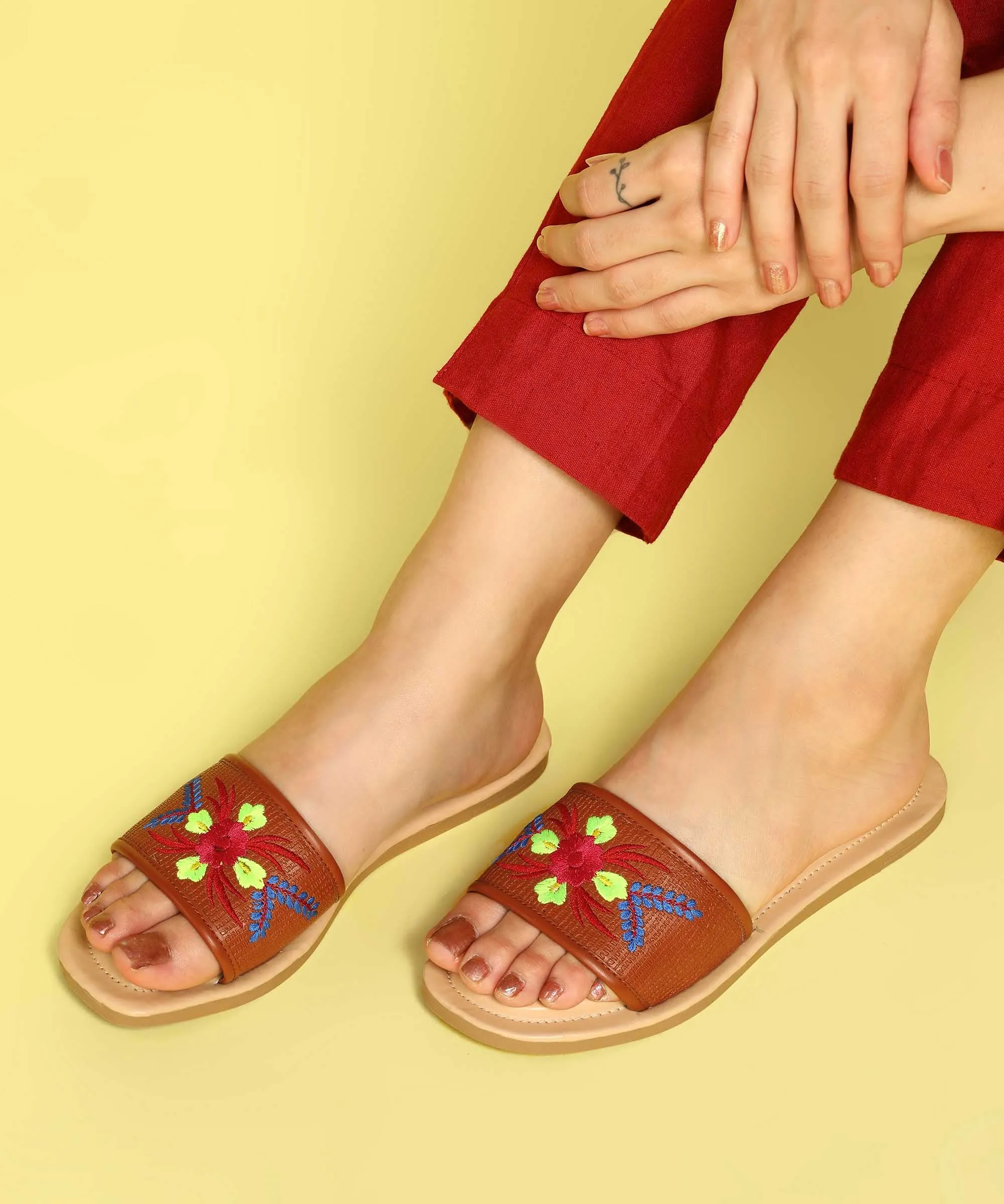 Paragon K6020L Women Sandals | Casual & Formal Sandals | Stylish, Comfortable & Durable | For Daily & Occasion Wear