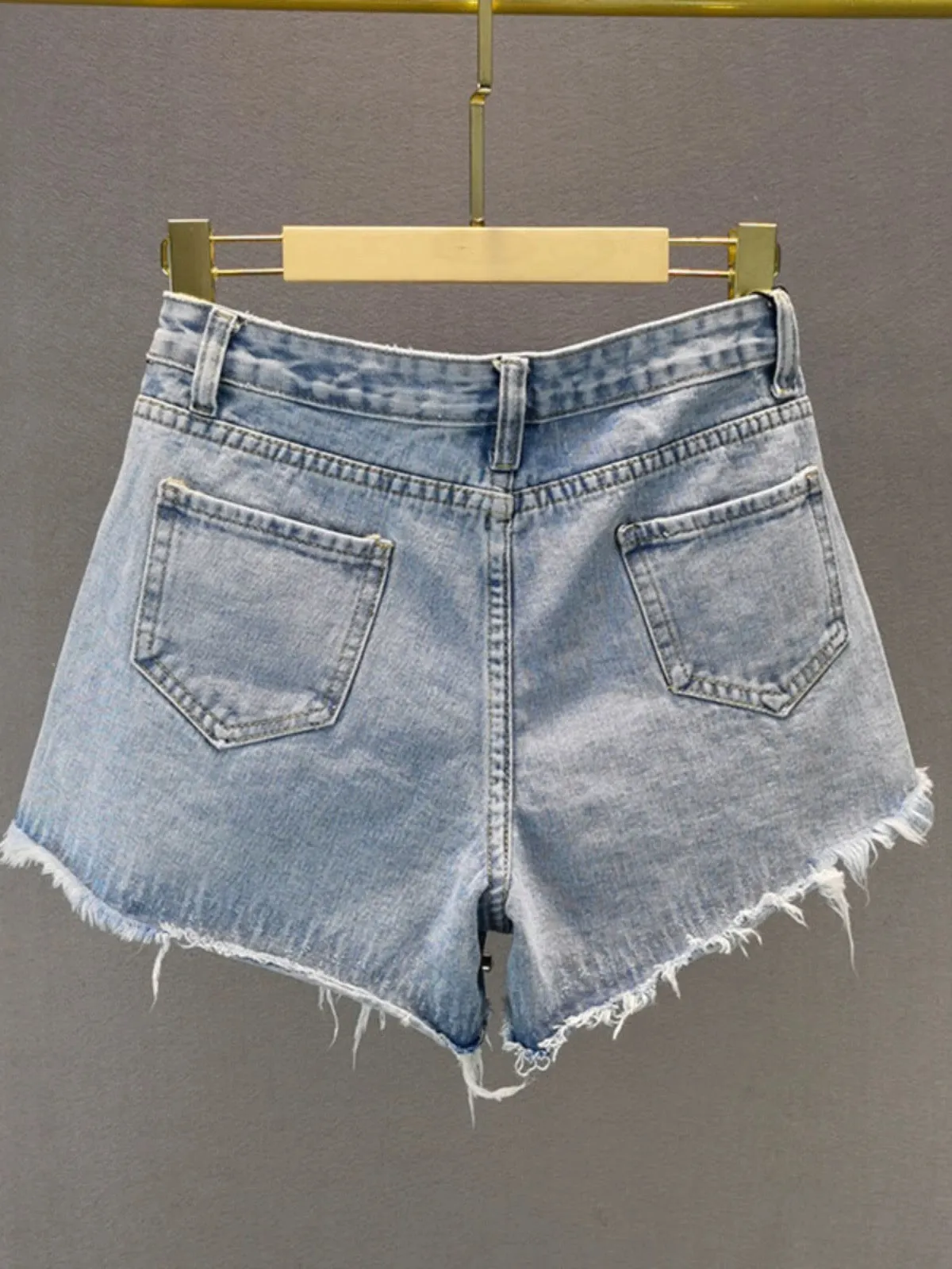 Ripped wide-leg denim shorts for women 2024 summer new high-waisted loose slimming European station heavy-duty diamond-encrusted