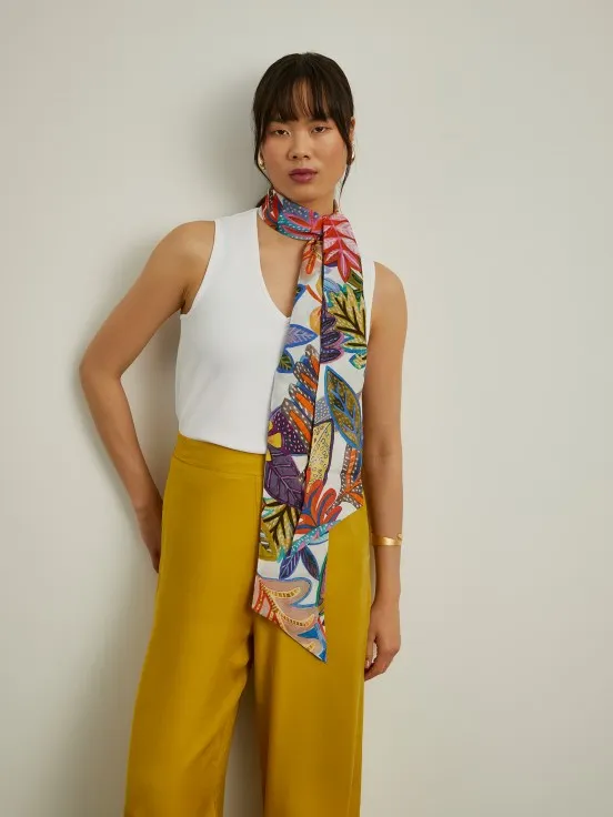 Sleeveless top with tropical ribbon