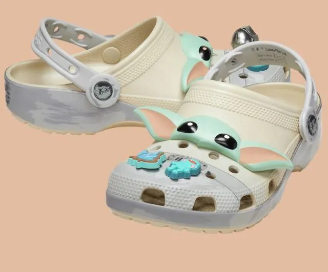 Star Wars x Crocs Classic Clog (Grogu/ Cream/ Bone) Men ...