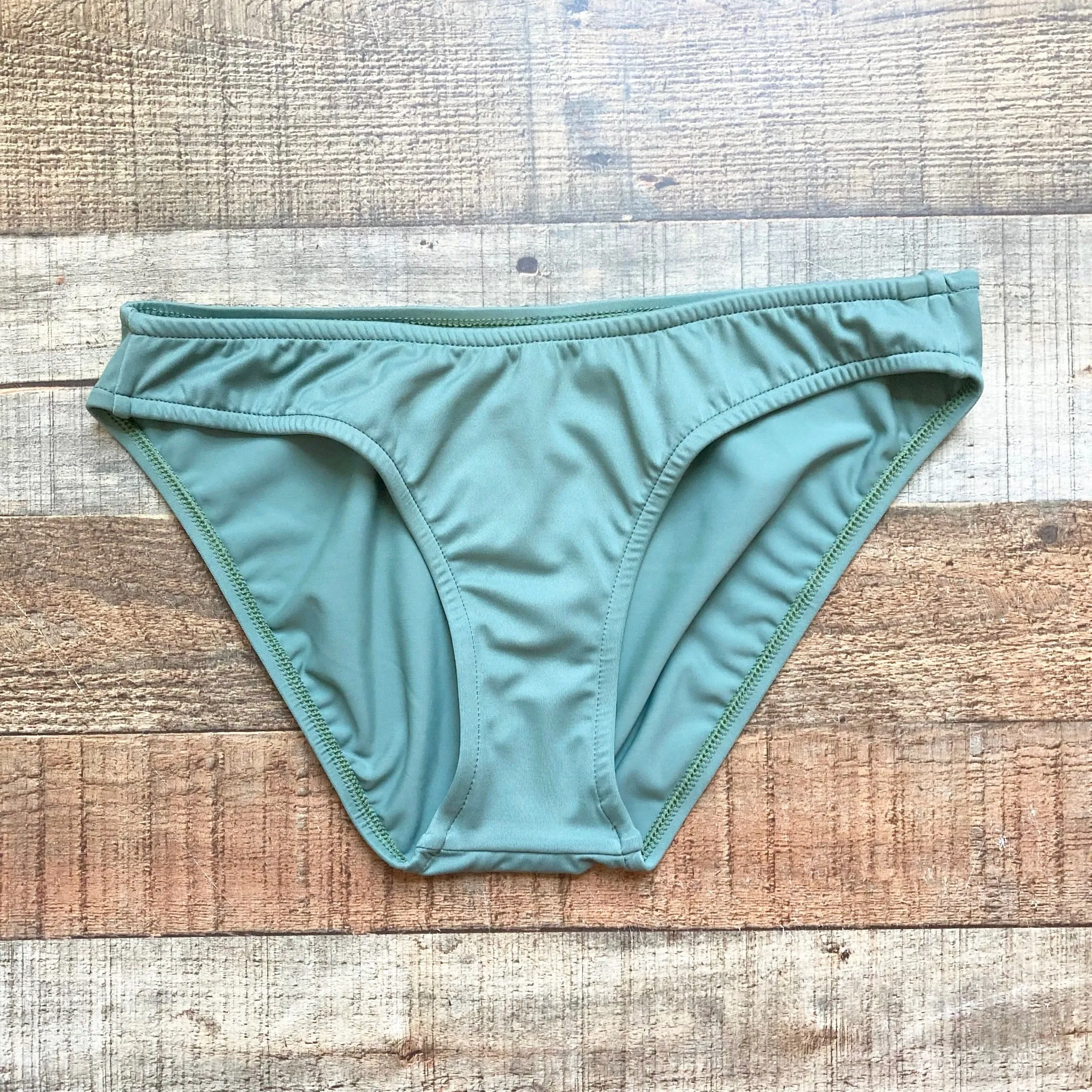 Venus Sage Bikini Bottoms NWOT- Size 4 (we have matching bikini top)