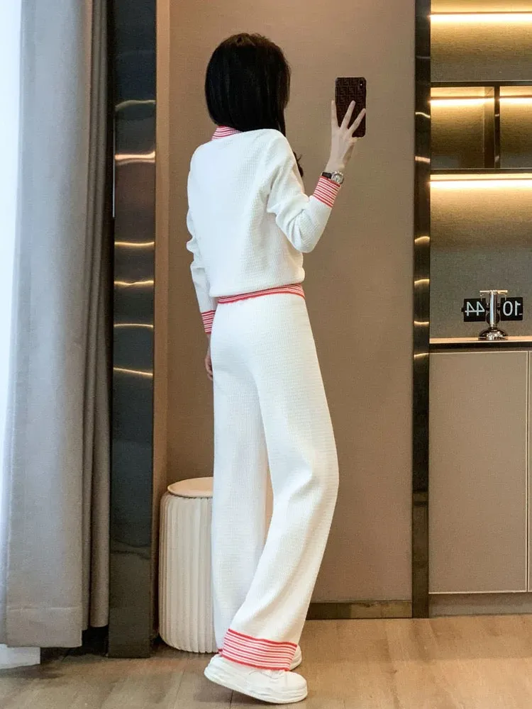 Xiaoxiangfeng knitted casual sports suit for women, spring and autumn fashion, age-reducing v-neck top, wide-leg pants, two-piec